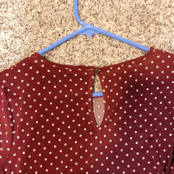 Red tie bow shirt - Picture 7 of 7